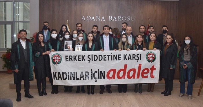 Adana'da avukatlardan meslektaşları Dilara Yıldız'ın öldürülmesine tepki