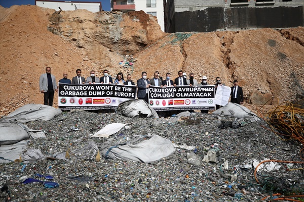 Adana'da atıkların gelişigüzel bertaraf edilmesine protesto