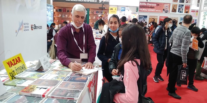 Sait Özdemir: Kitap Fuarının Ardından Askıda Kitap Uygulaması