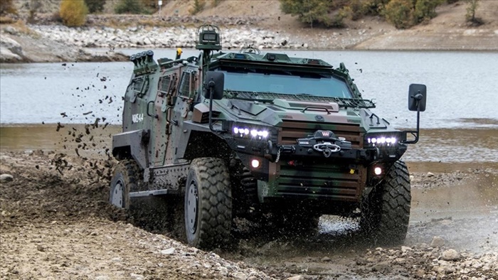 Türk zırhlı aracı Yörük 4x4'e Endonezya yolu göründü