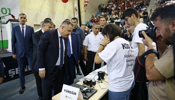 "KOD 01 Adana Robotik ve Kodlama Şenliği" yapıldı