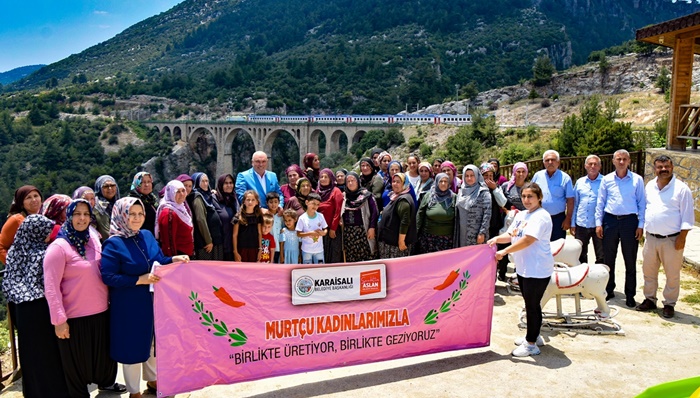 Karaisalı’lı Kadınlar Karaisalı’yı Gezerek Öğreniyorlar