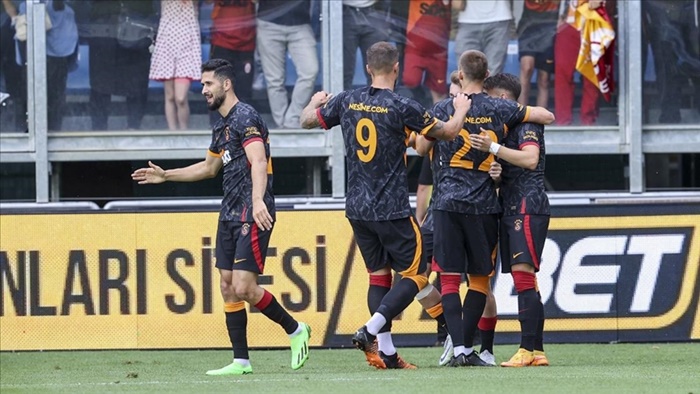 Galatasaray, sezonu galibiyetle açtı