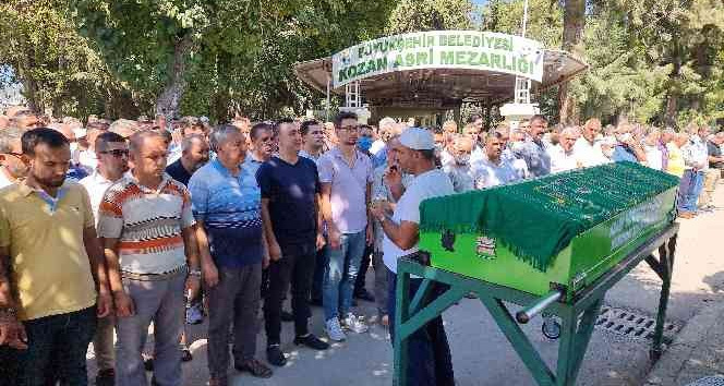 Şehit babası dualarla son yolculuğuna uğurlandı