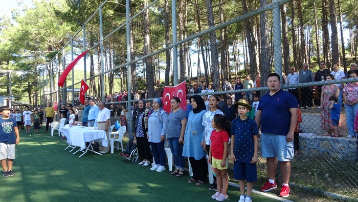 Feke'de 9. Uğurlubağ Yayla Şenliği düzenlendi