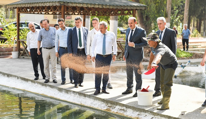 Vali Elban Su Ürünleri Üretim İstasyonunda İncelemelerde Bulundu