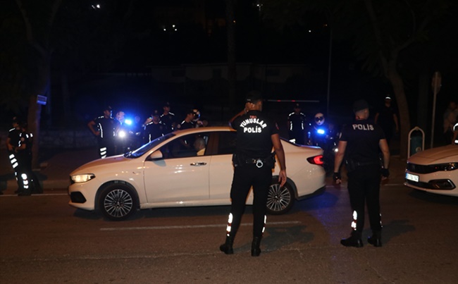 Adana'da asayiş uygulamalarında 37 kişi yakalandı