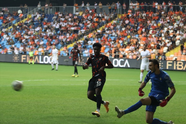 Adanaspor ile Altay 1-1 berabere kaldı.