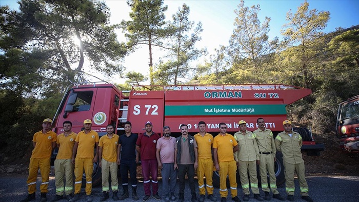 Mersin'deki orman yangınında görevli "alev savaşçıları" yaşadıklarını anlattı