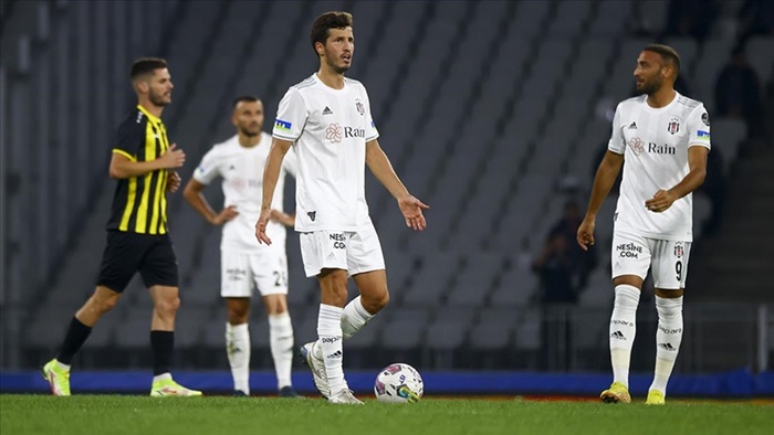 Beşiktaş'ta 2. Şenol Güneş dönemi 5 gol ve 3 puanla başladı