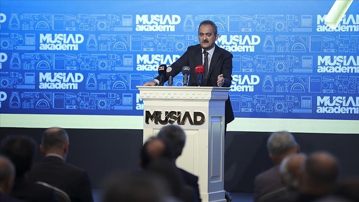 Bakan Özer: Meslek liselerinin üretim kapasitesinde muhtemelen 2 milyar bandını geçeceğiz