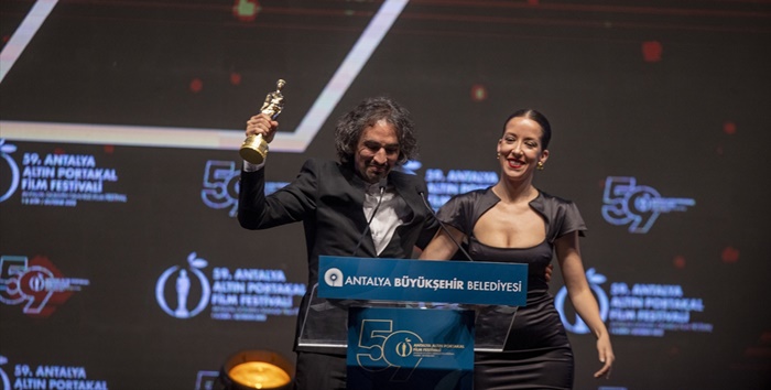 59. Antalya Altın Portakal Film Festivali ödül töreni, kırmızı halı geçişiyle başladı