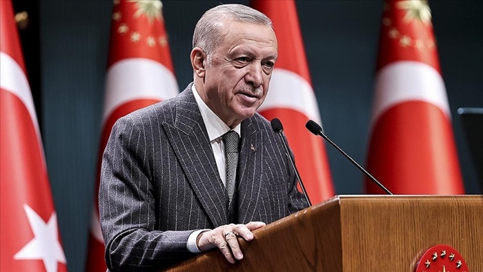 Cumhurbaşkanı Erdoğan: Tevrat'ı koruma kararı alanlar Kur'an-ı Kerim'e karşı terbiyesizliklerini ortaya koyuyorlar