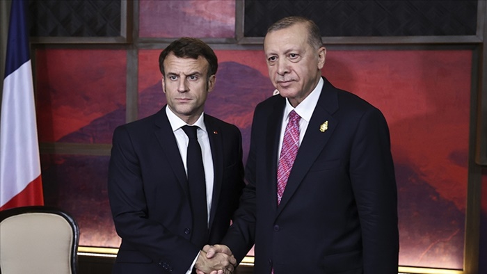 Fransa Cumhurbaşkanı Macron: Cumhurbaşkanı Erdoğan barış görüşmelerinde çok etkin rol oynuyor