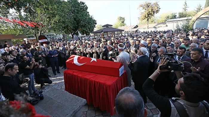 Adana'da hayatını kaybeden şehit babasının cenazesi defnedildi