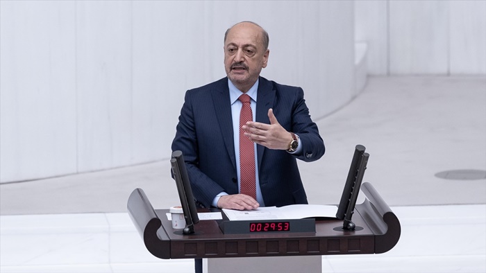 Bakan Bilgin: '(EYT düzenlemesi) Ayın sonuna kadar Meclis'e getireceğimi söylemiştim'