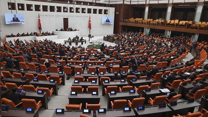 Memur ve emekli maaş artışlarını içeren kanun teklifi, TBMM Genel Kurulunda kabul edildi