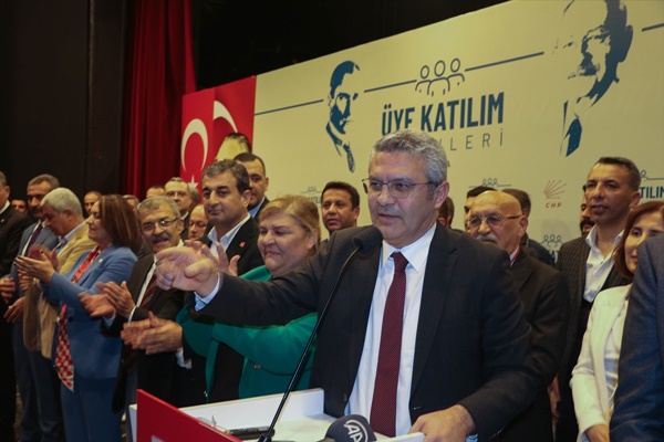 CHP Genel Başkan Yardımcısı Salıcı, Adana'da üye katılım töreninde konuştu: