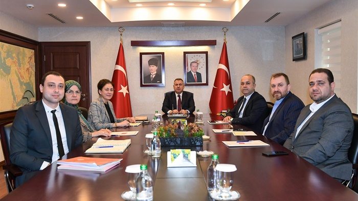 1.Tesbih Ve Doğal Taşlar Fuarı Değerlendirme Toplantısı Vali Elban’ın Başkanlığında Yapıldı