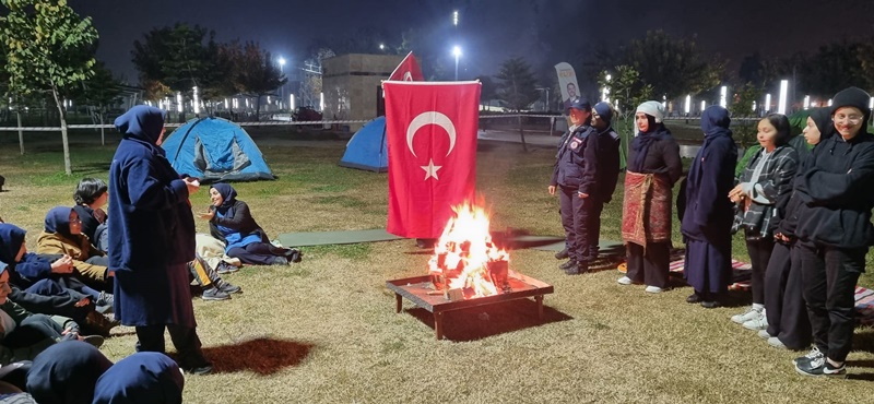 5 Ocak Adana'nın Kurtuluşu temalı izcilik kampı yapıldı