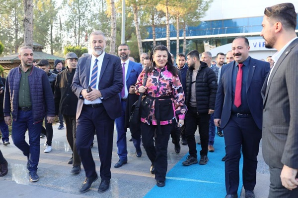 Cumhurbaşkanı Başdanışmanı Türkmenoğlu: Emperyal güçler bize diz çökertemeyecek