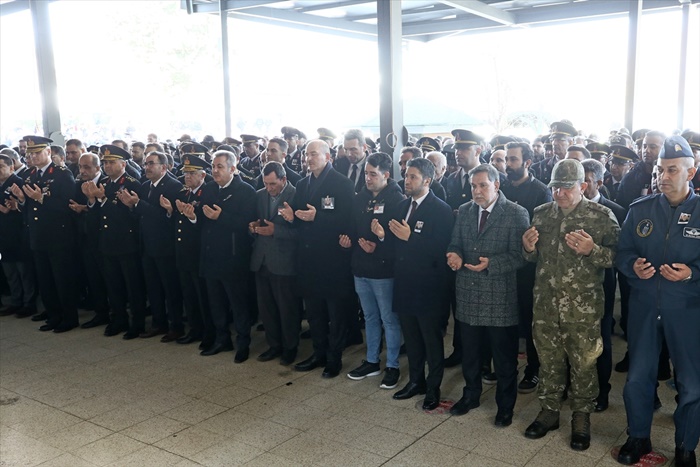 Şehit Jandarma Uzman Çavuş Öztürk, Adana'da toprağa verildi.