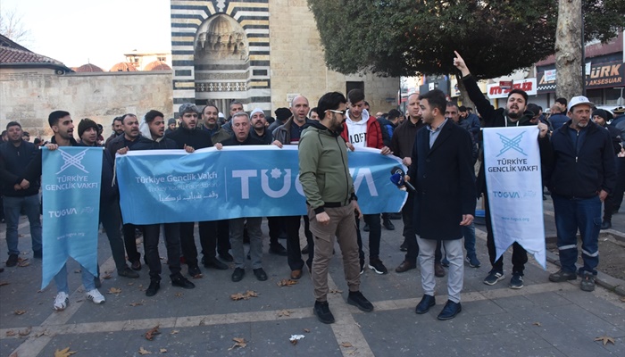 İsveç'te Kur'an-ı Kerim yakılması Adana ve Hatay'da protesto edildi