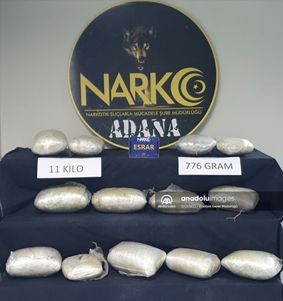 Adana'da otomobilin tamponunda 11 kilo 776 gram esrar bulundu