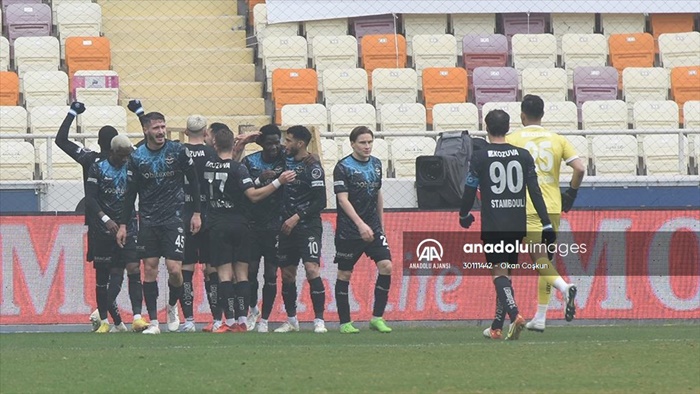 Adana Demirspor, Demir Grup Sivasspor'u 2-1 mağlup etti