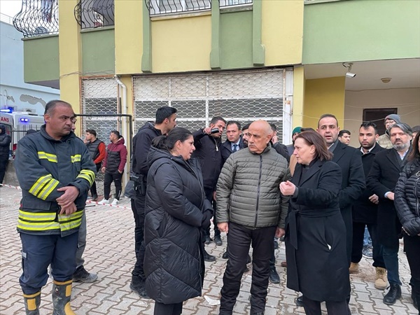 Tarım ve Orman Bakanı Kirişci, depremden etkilenen Adana'da incelemelerini sürdürdü