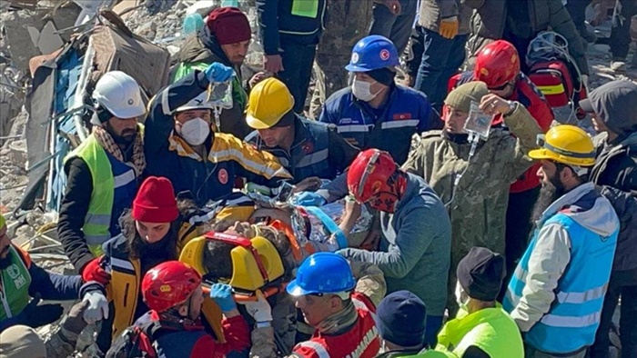 Avrupa'dan 3 binin üzerinde arama kurtarma ve sağlık personeli deprem bölgesine geldi