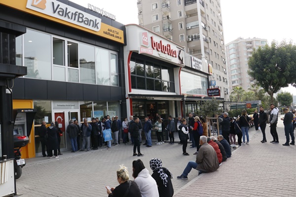 Kahramanmaraş'ın Göksun ilçesinde art arda depremler