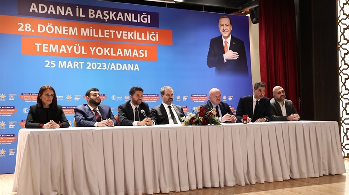 AK Parti, Adana'da temayül yoklaması yaptı