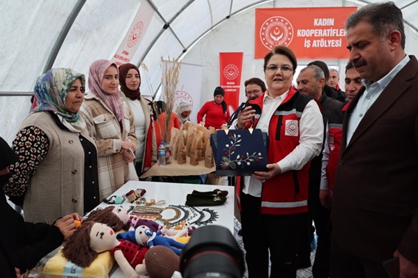 Bakanlık, Depremzede Kadınlar İçin İş Atölyeleri Kuruyor