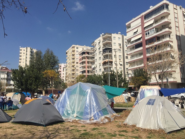 Depremden sonra sallanma fobisi oluştu