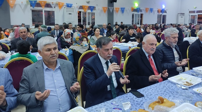 AK Parti Karaisalı İlçe Başkanlığı iftar programı düzenledi