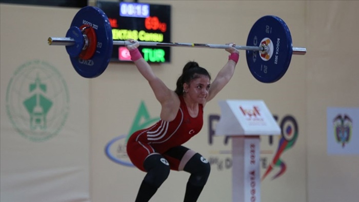 Avrupa Halter Şampiyonası'na madalyalı başlangıç