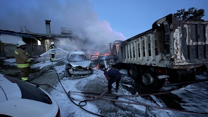 Hatay'da meydana gelen zincirleme trafik kazasında 12 kişi hayatını kaybetti