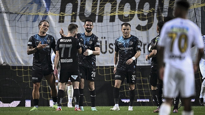 Yukatel Adana Demirspor, Osijek'e 3-2 yenilmesine rağmen play-off turuna yükseldi