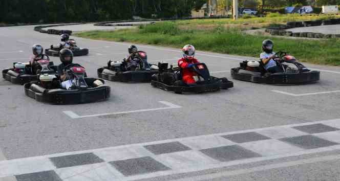 Depremzede çocukların ‘karting' hayali gerçek oldu