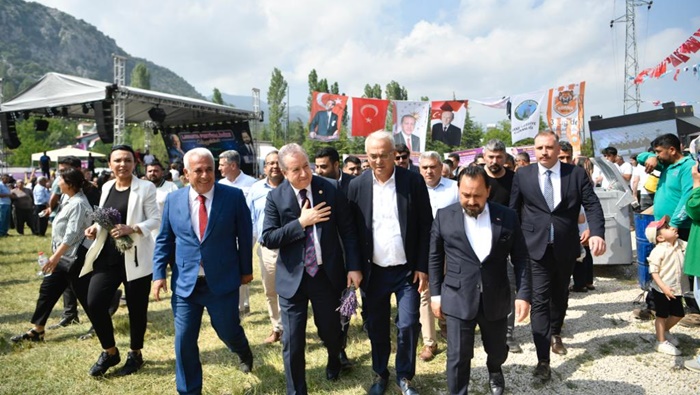 Devlet Bahçeli’nin sloganı Adana’da hayat buluyor…