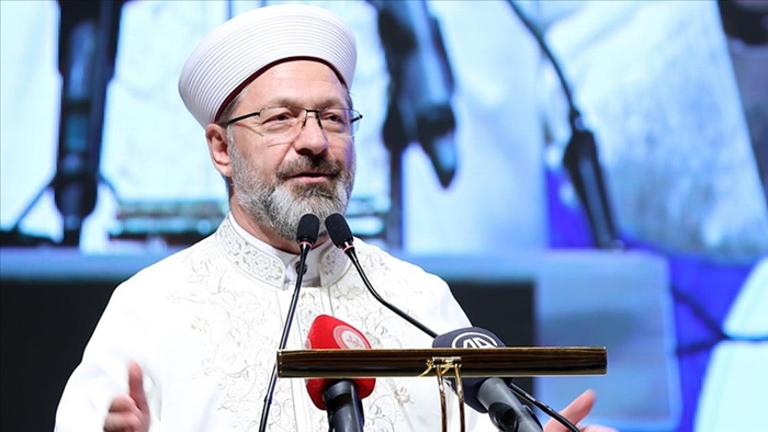 Diyanet İşleri Başkanı Erbaş: "İnsanı öldürmek için değil yaşatmak için bilime ihtiyaç var"