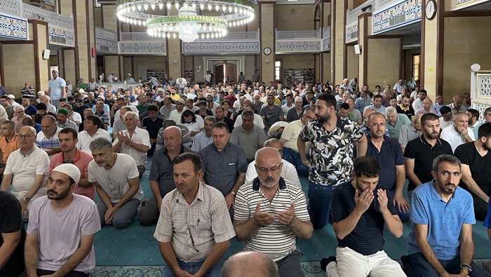 Merhum Adana İl Müftüsü Mehmet Barış’ın sene-i devriyesinde  Mevlid-i Şerif ve Hatim Duası Okundu