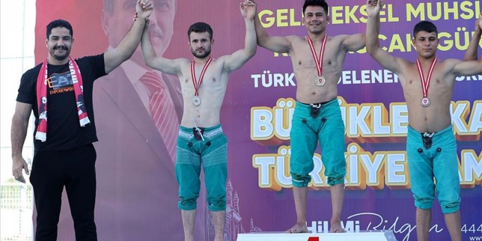 Olimpiyat şampiyonu milli güreşçi Akgül: Çayır çok önemli, sıkı güreş yapmaları, kendilerini göstermeleri gerekiyor