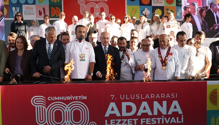 7. Uluslararası Adana Lezzet Festivali'nin mangal ateşi yakıldı