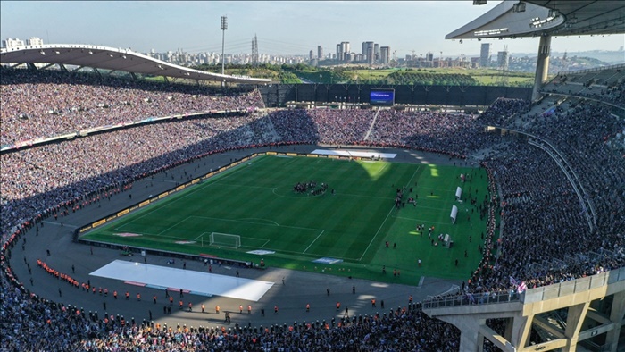 UEFA, Türkiye ve İtalya'nın EURO 2032 ev sahipliği için aday statlarını duyurdu