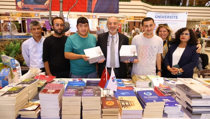 HKÜ, Şahinbey Kitap Günleri'nde Kitap Tutkunları ile Buluştu