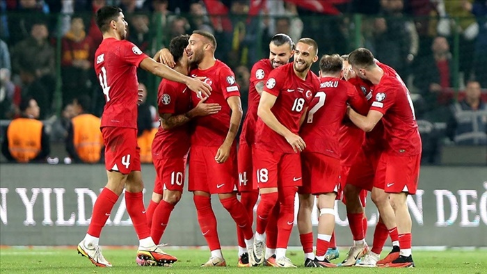 A Milli Futbol Takımı, FIFA dünya sıralamasında iki basamak yükseldi