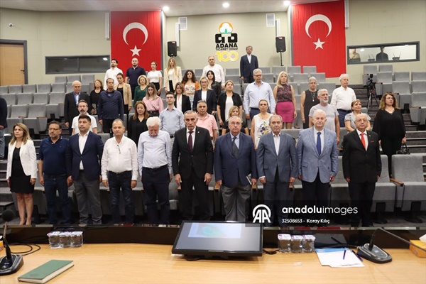 Adana'da "Kurtuluş Savaşı ve Milli Mücadelede Adana ve Atatürk" paneli düzenlendi