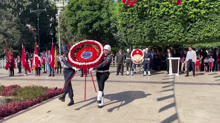 Adana'da Cumhuriyet'in 100. yılı kutlanıyor